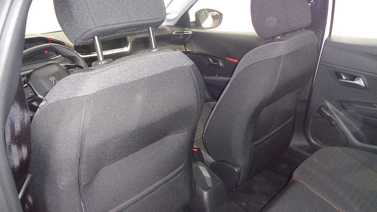 Peugeot 208 BlueHDi 100CV Active Pack - Foto 2