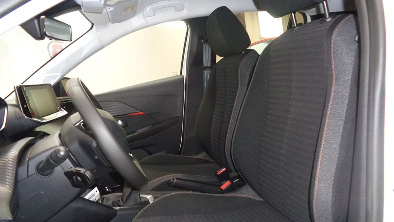 Peugeot 208 BlueHDi 100CV Active Pack - Foto 2