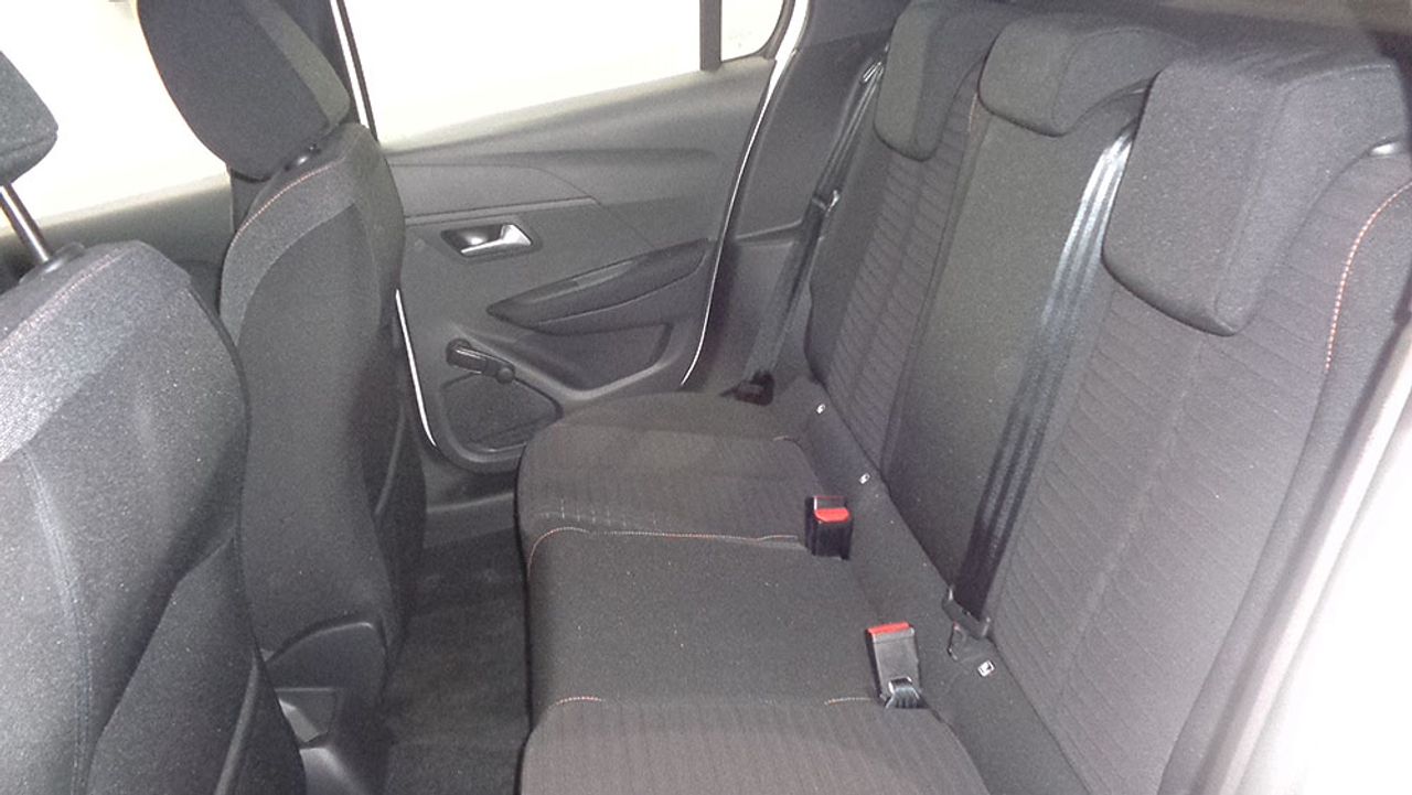 Peugeot 208 BlueHDi 100CV Active Pack - Foto 2