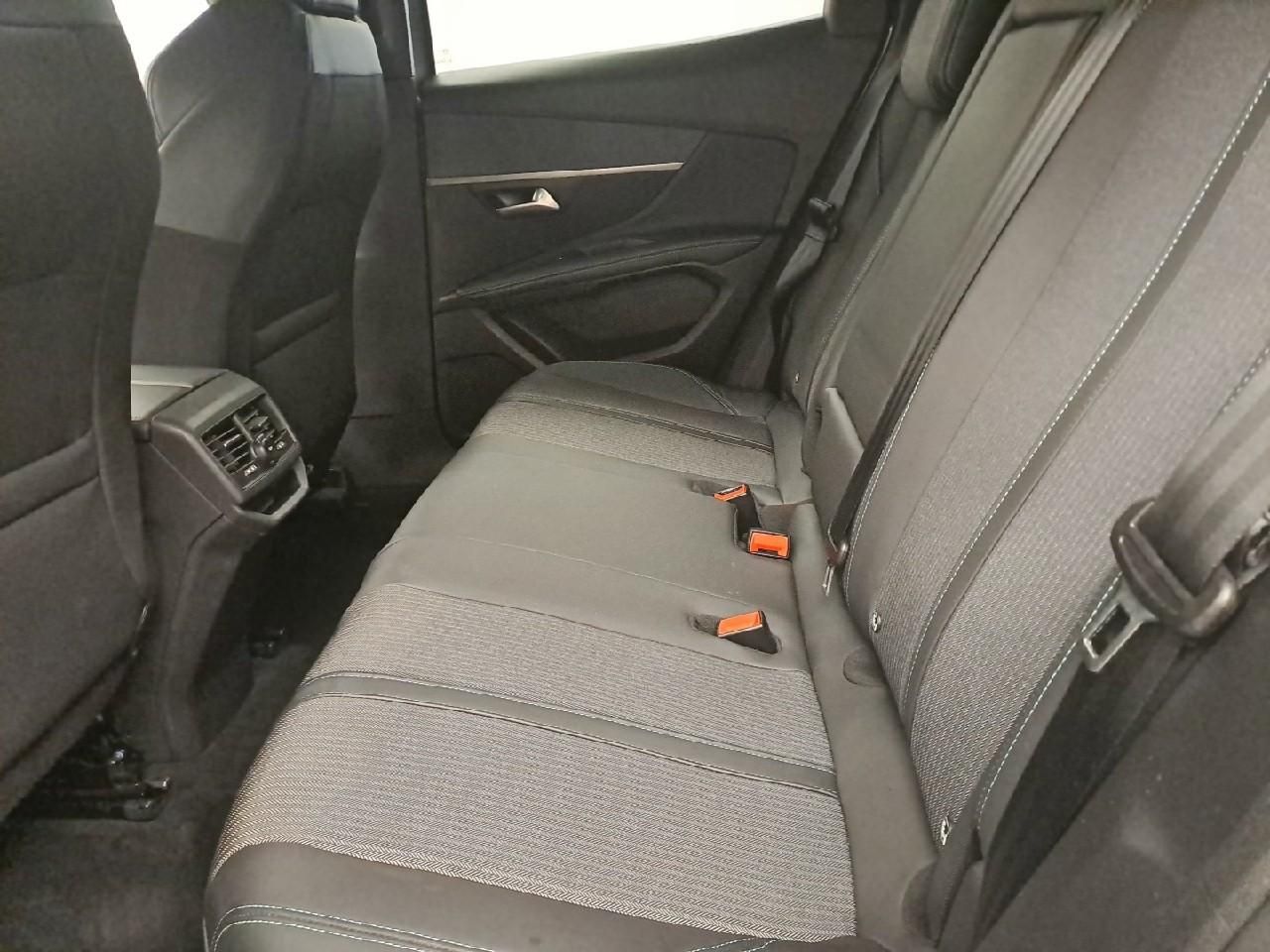 Peugeot 3008 Allure Pack 130CV Automático - Foto 2