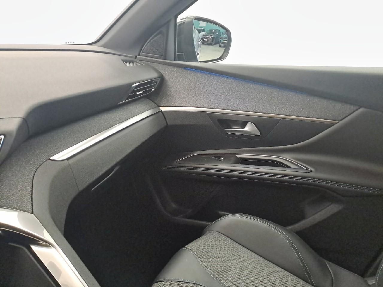 Peugeot 3008 Allure Pack 130CV Automático - Foto 2