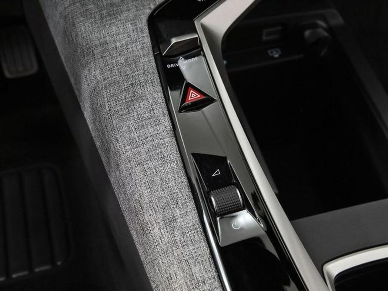 Peugeot 3008 Allure Hybrid 145 e-DCS6 - Foto 2