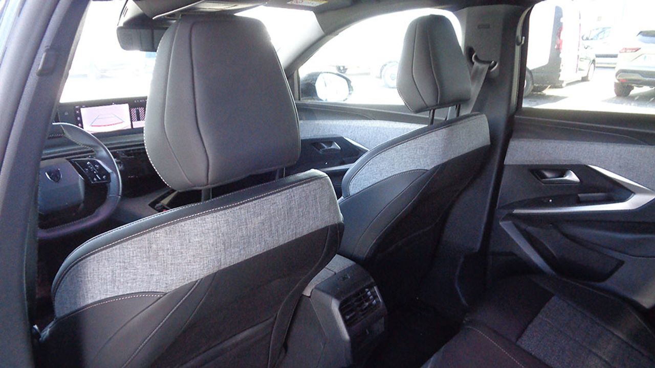 Peugeot 3008 Allure Exclusive Plug-in Hybrid 195 e-DCS7 - Foto 2