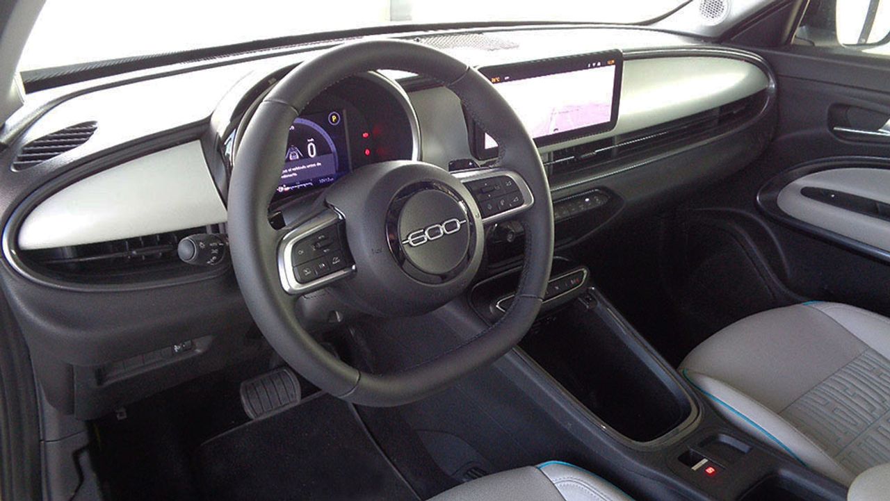 Fiat 600 1.2 MHEV LAPRIMA 136CV DDCT - Foto 2