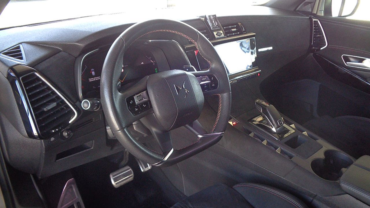 DS DS 7 Crossback BlueHDi 130 Automático Performance Line - Foto 2