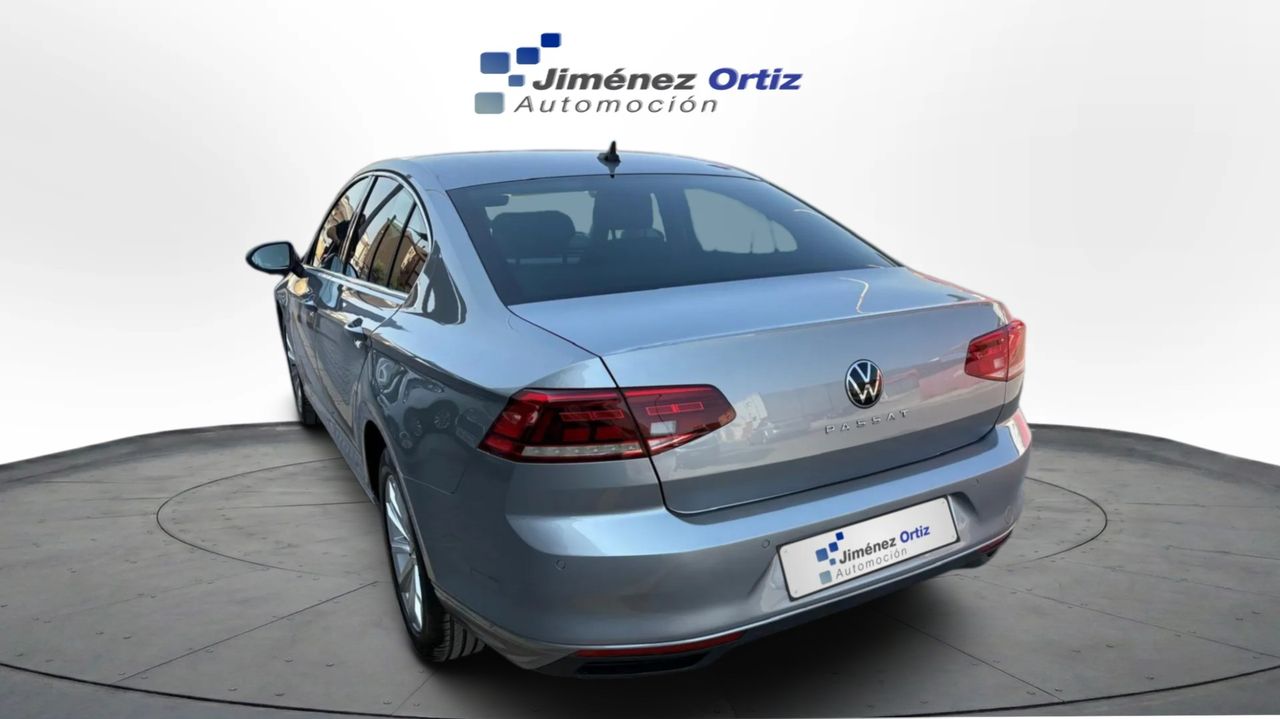 Volkswagen Passat Executive 2.0 TDI 90 kW - Foto 2