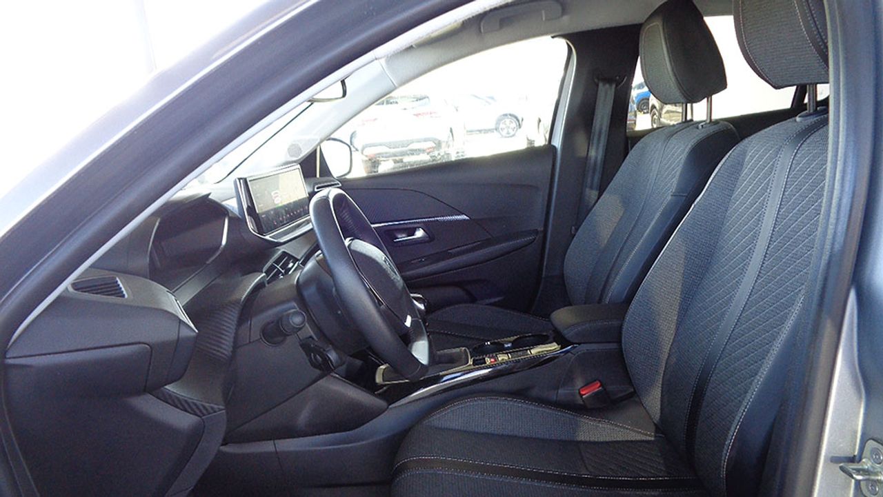 Peugeot 208 Allure 100CV - Foto 2
