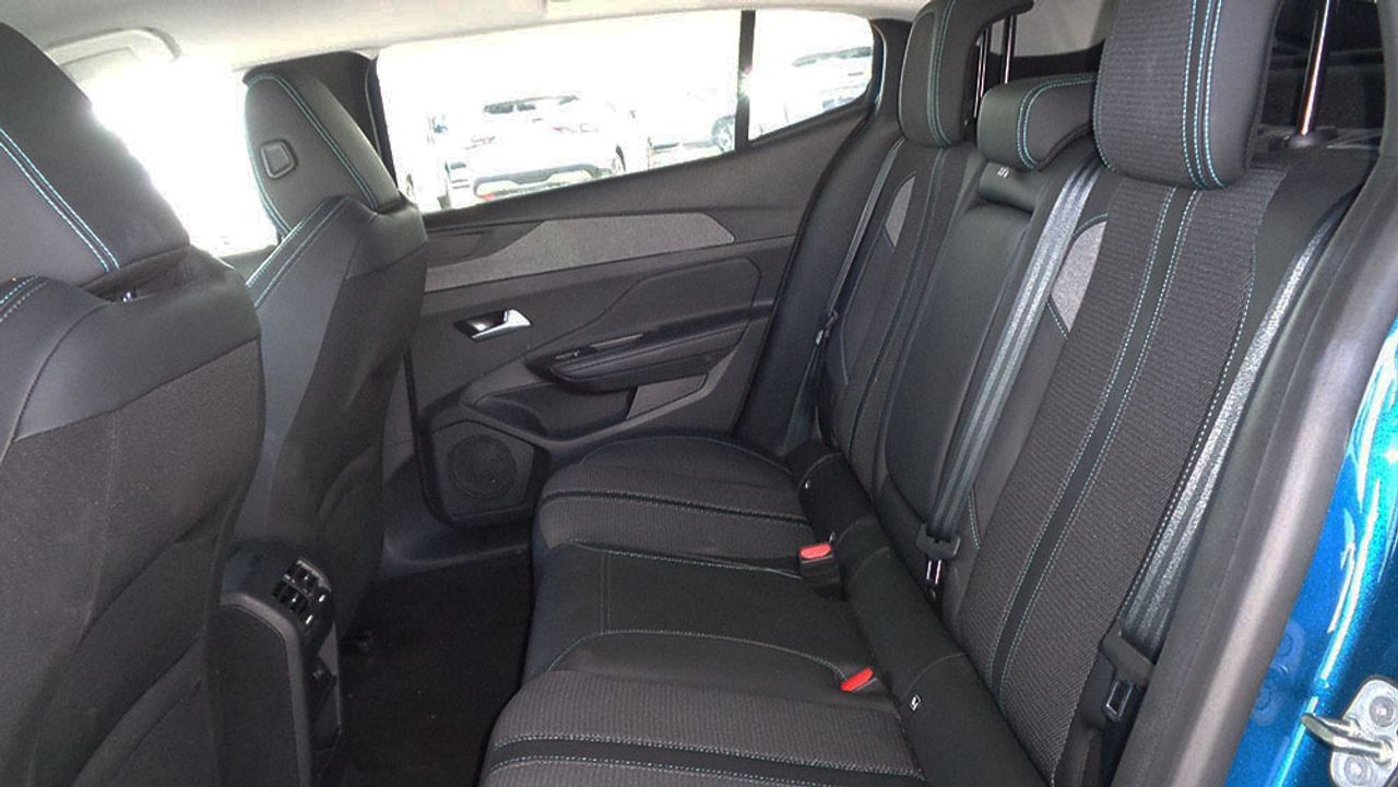 Peugeot 408 Allure Hybrid 145 e-DCS6 - Foto 2