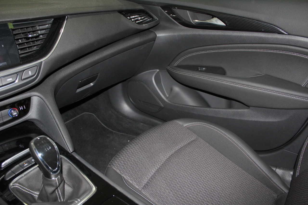 opel insignia  2018 / foto grande (2)