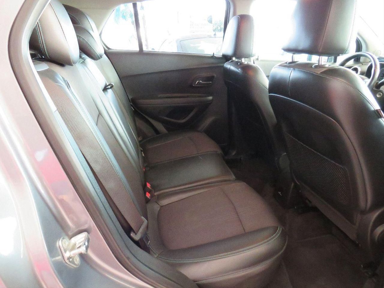 Opel Mokka 1.7 CDTi 4X2 SS Selective - foto 24