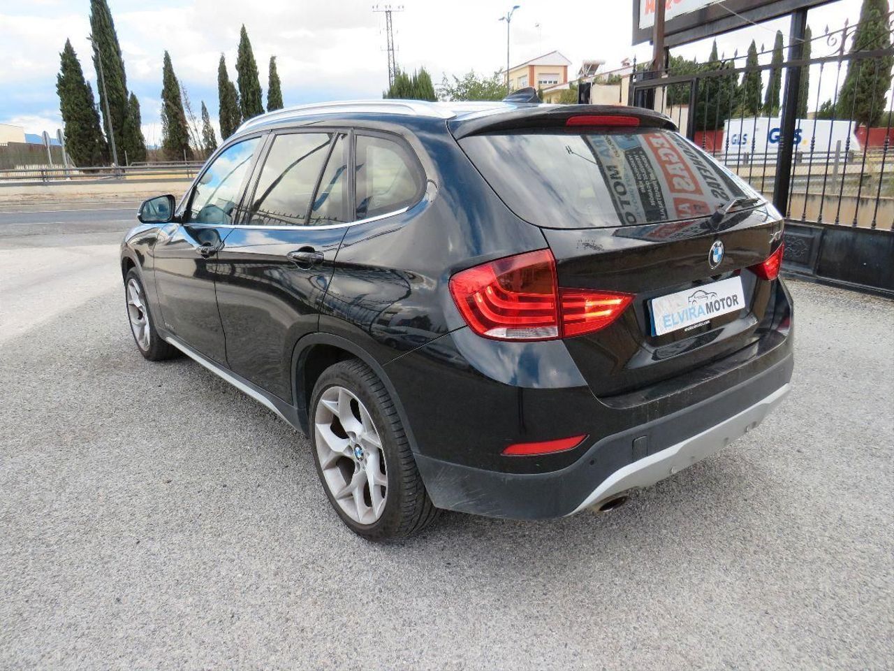 BMW X1 sDrive18d  - Foto 13