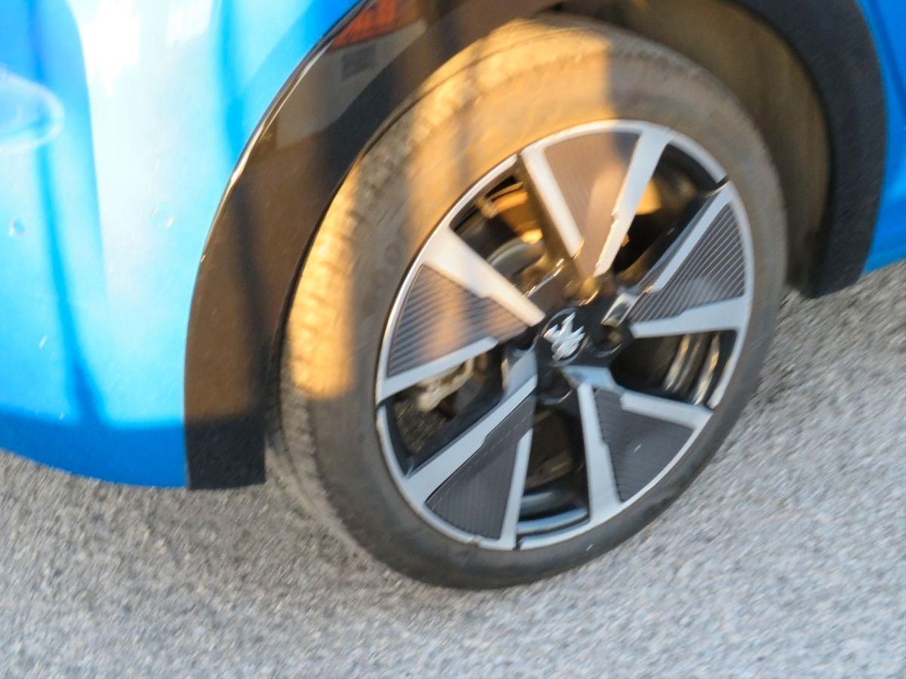 Peugeot e-208 Electrico GT Line  - Foto 32