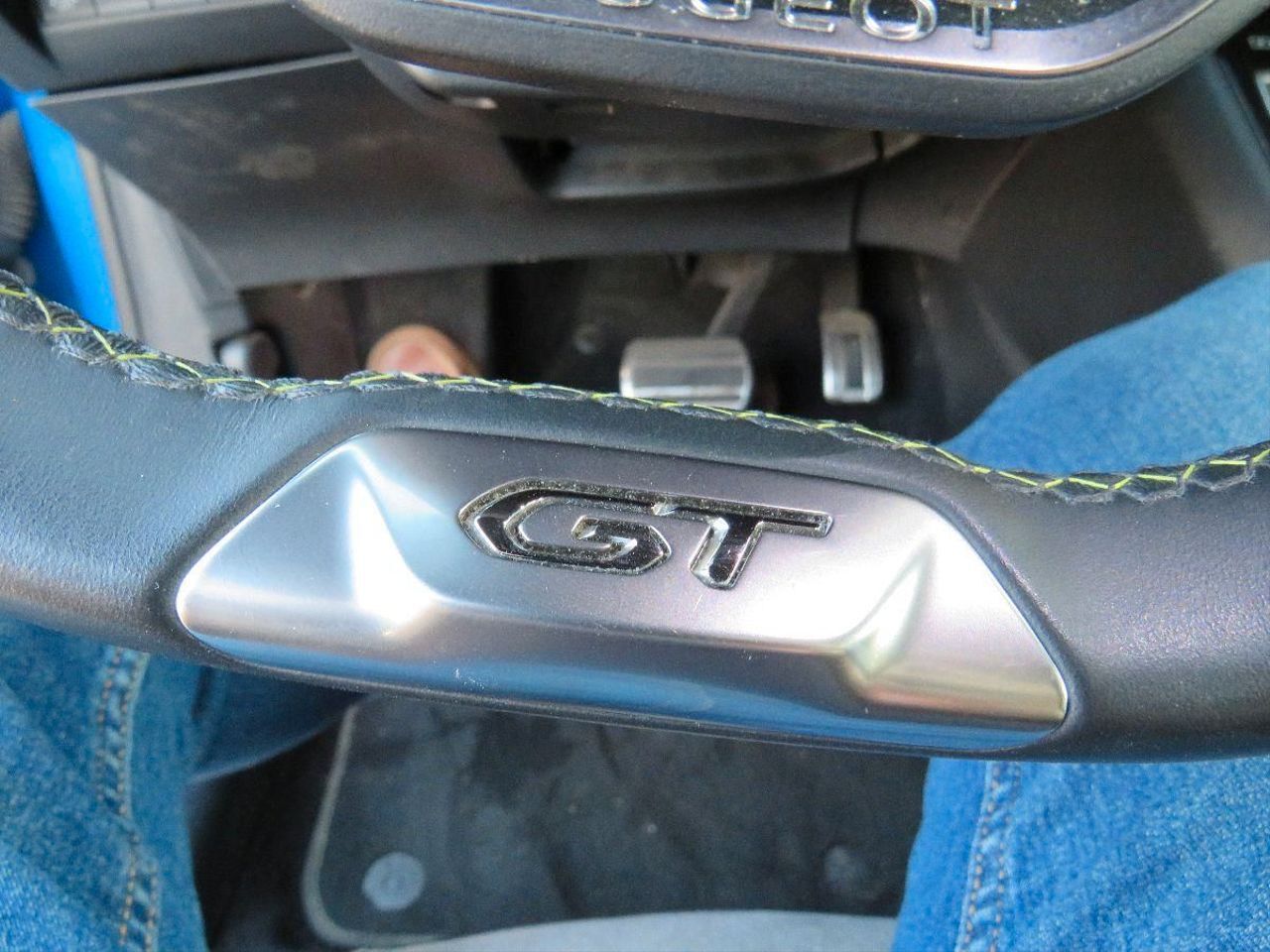 Peugeot e-208 Electrico GT Line  - Foto 18