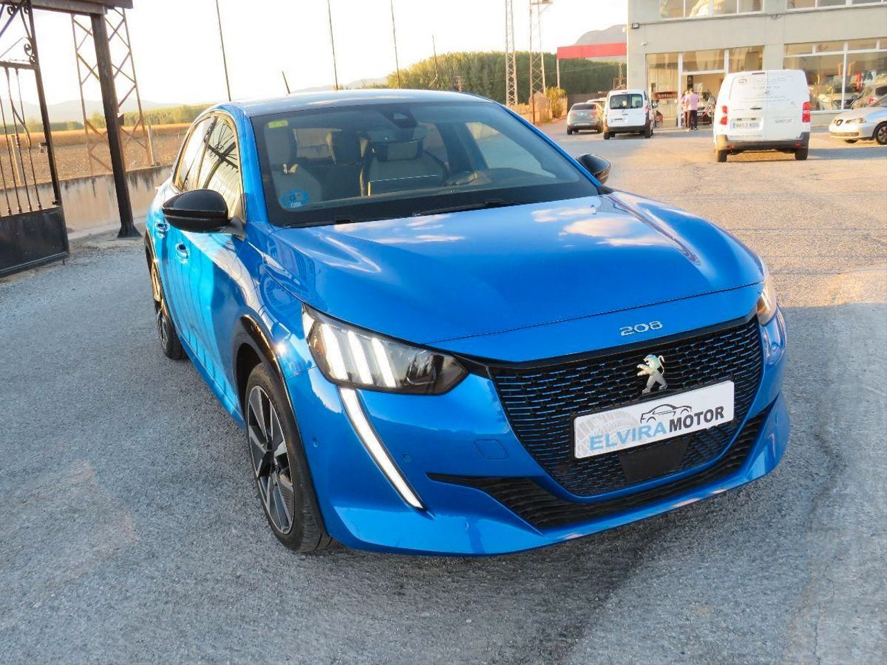 Peugeot e-208 Electrico GT Line  - Foto 22