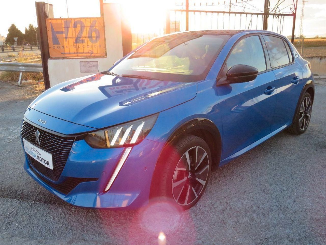 Peugeot e-208 Electrico GT Line  - Foto 26