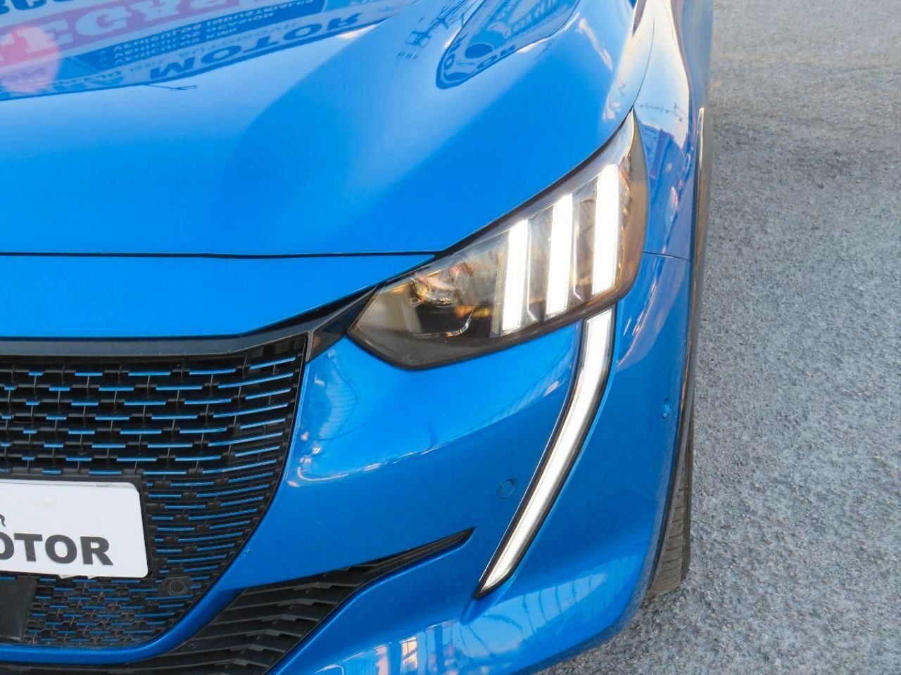 Peugeot e-208 Electrico GT Line  - Foto 25