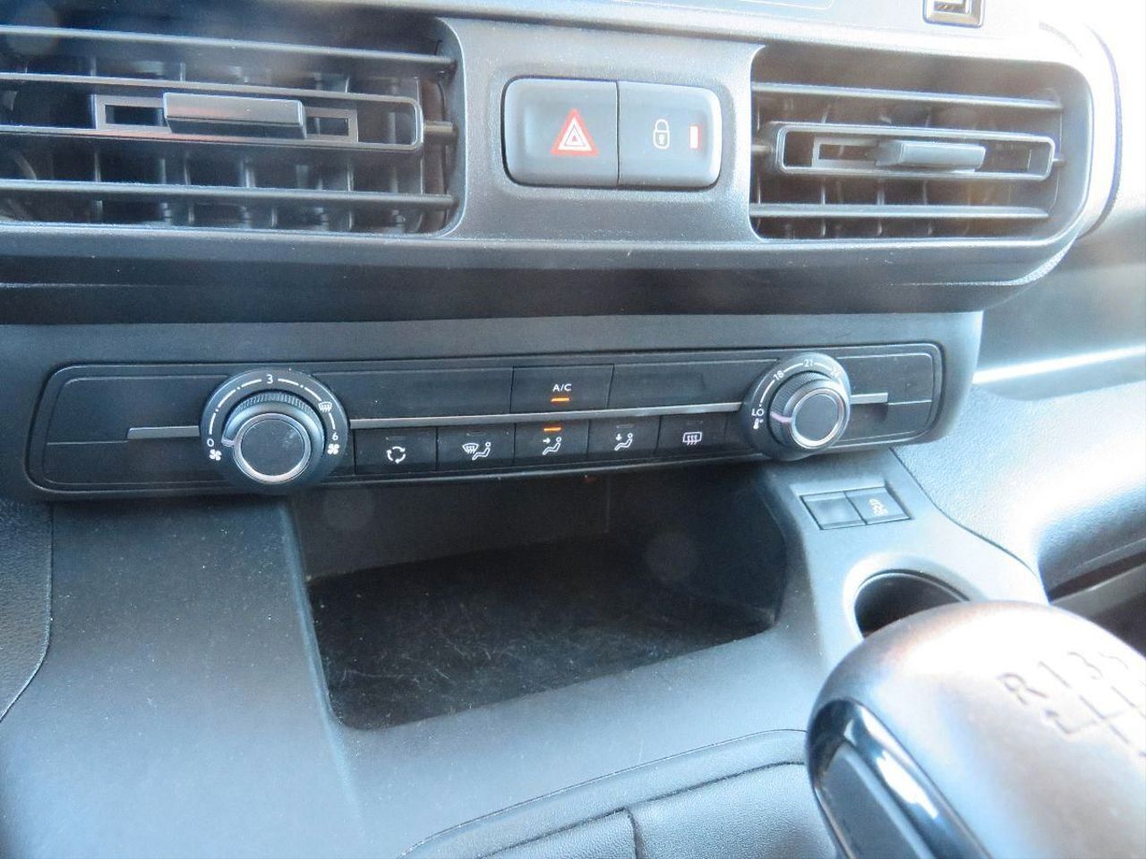 Citroën Berlingo Talla M BlueHDi 100 SS FEEL  - Foto 19