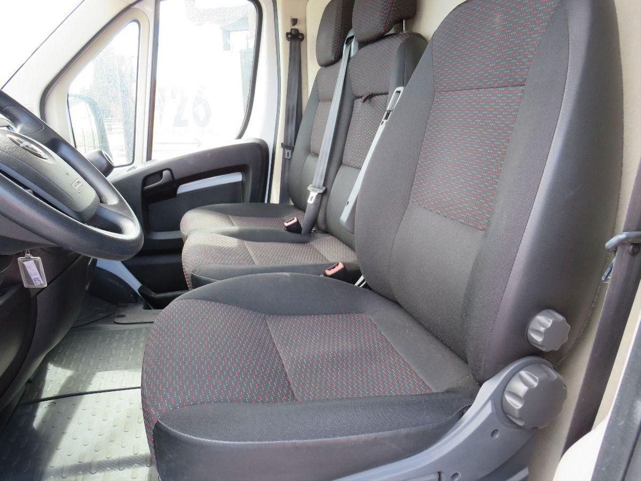 Citroën Jumper BlueHDi 103KW 140CV Furgon 35L3H3  - Foto 13