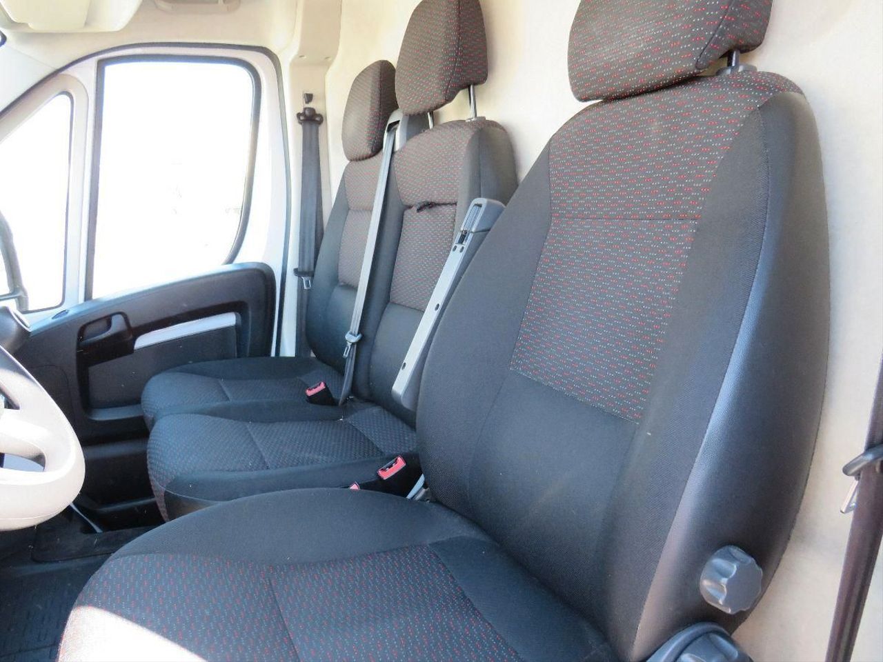 Peugeot Boxer 335 L3H2 BlueHDi 96KW 130CV  - Foto 16