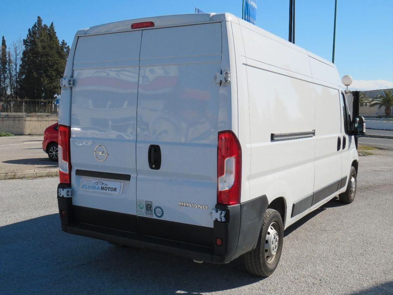 Peugeot Boxer 335 L3H2 BlueHDi 96KW 130CV  - Foto 9