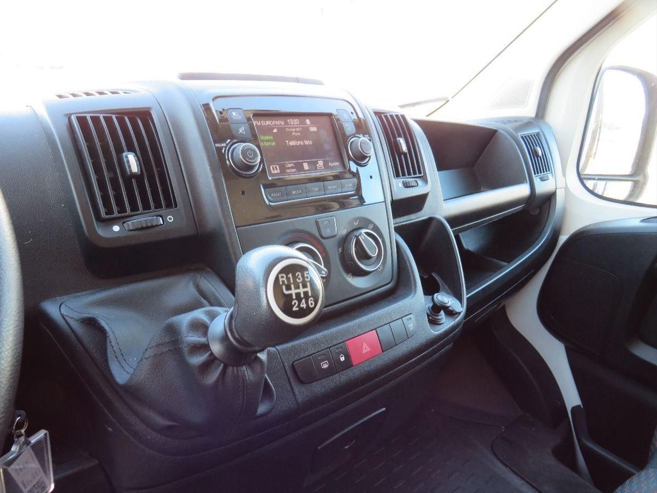 Peugeot Boxer 335 L3H2 BlueHDi 96KW 130CV  - Foto 12