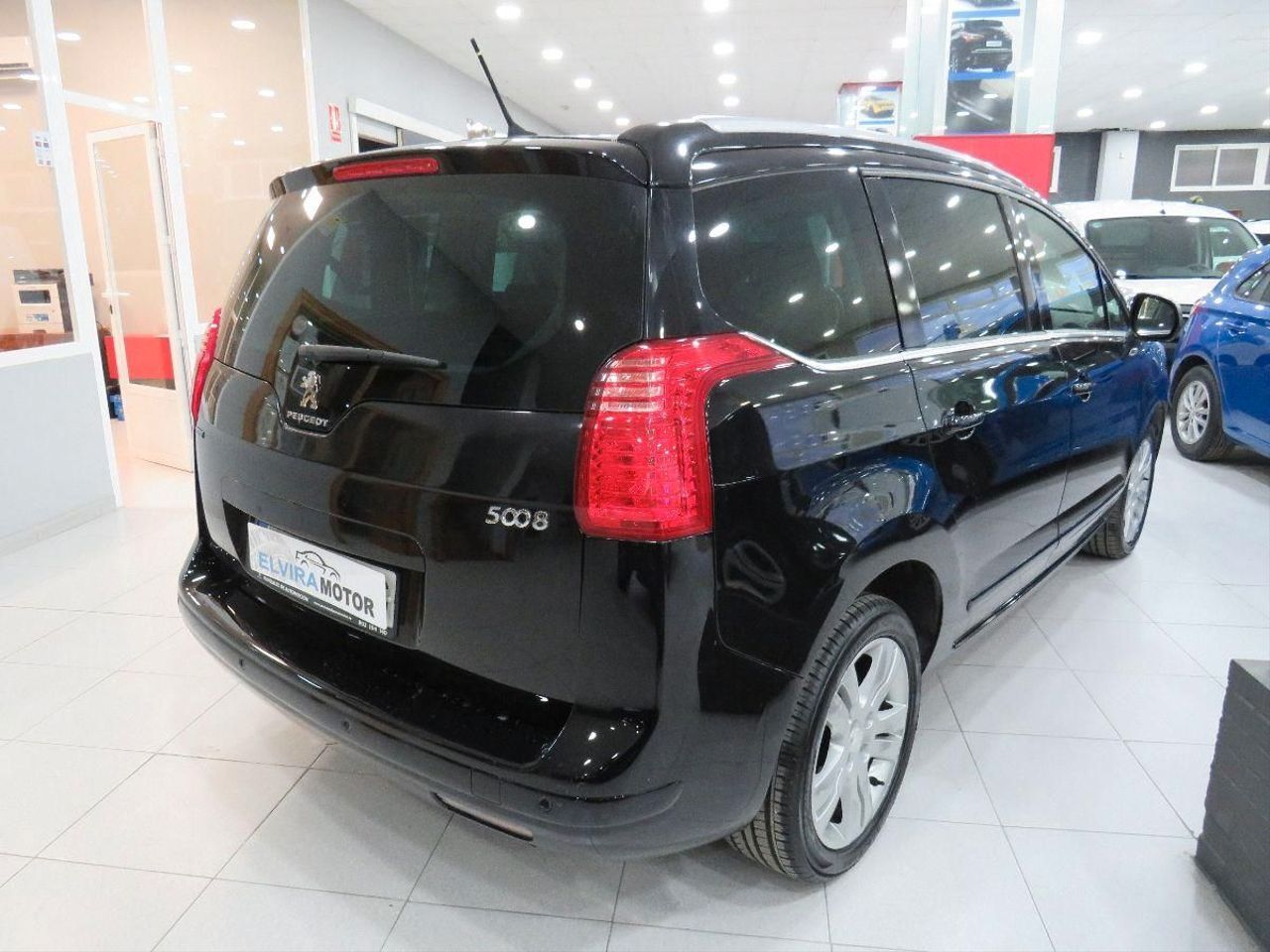 Peugeot 5008 Allure 1.6 BlueHDi 120 FAP  - Foto 11