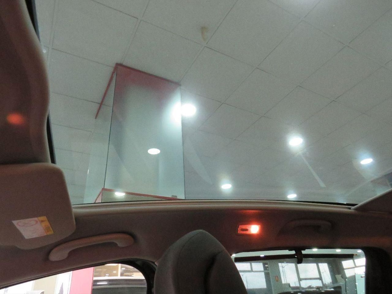 Peugeot 5008 Allure 1.6 BlueHDi 120 FAP  - Foto 23