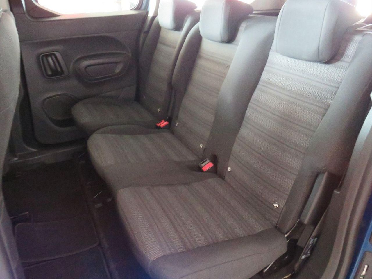 Opel Combo Cargo 1.5 TD 75kW 100CV D.Cab XL H1 1000kg  - Foto 14