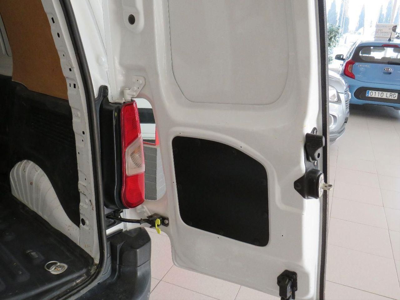 Citroën Berlingo Doble Cab. Talla XL BlueHDi 100 CONTROL  - Foto 12