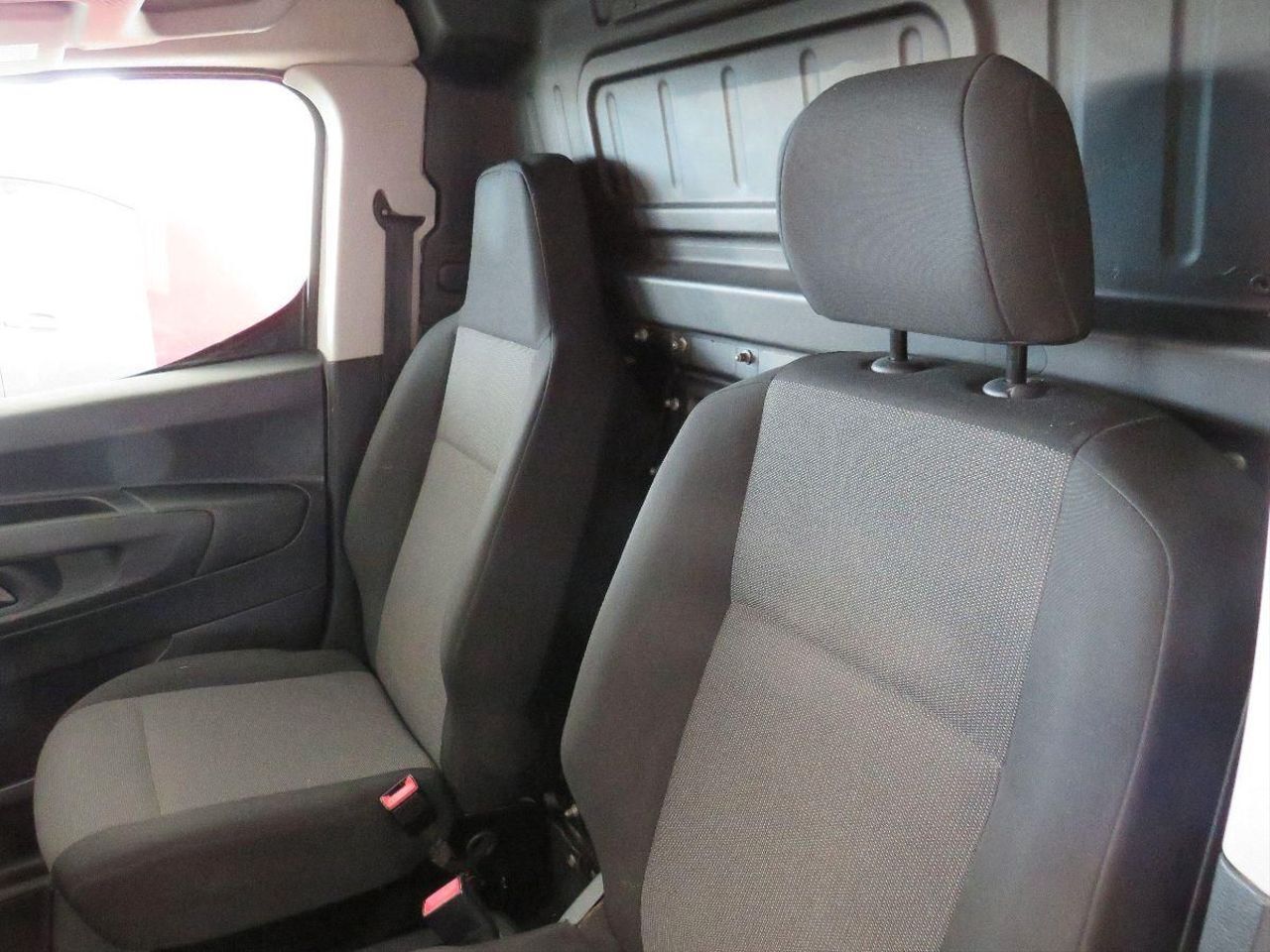 Citroën Berlingo Doble Cab. Talla XL BlueHDi 100 CONTROL  - Foto 15