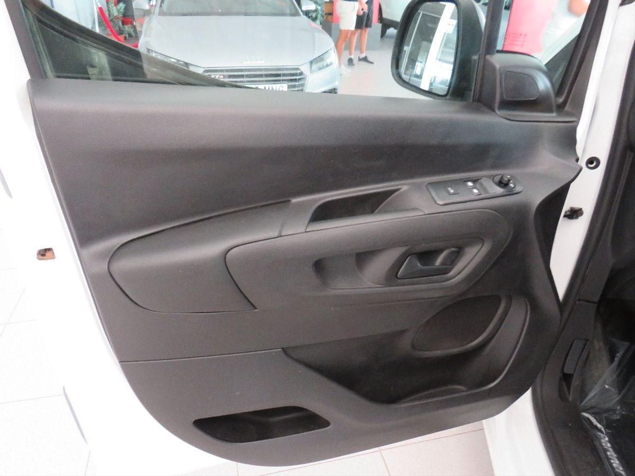 Citroën Berlingo Doble Cab. Talla XL BlueHDi 100 CONTROL  - Foto 19