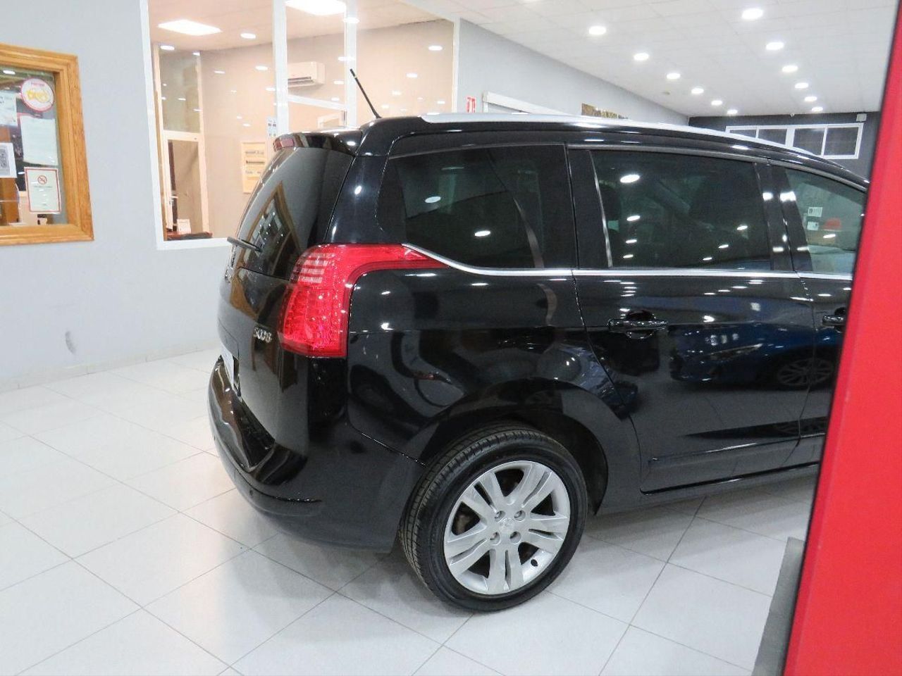Peugeot 5008 Active 1.6 BlueHDi 120 EAT6  - Foto 10