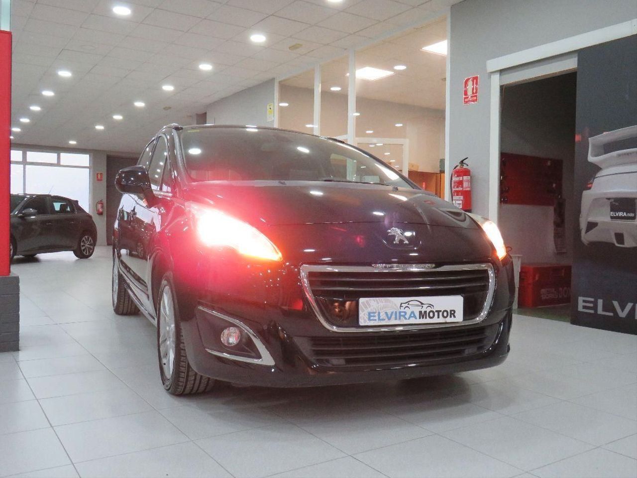 Peugeot 5008 Active 1.6 BlueHDi 120 EAT6  - Foto 19
