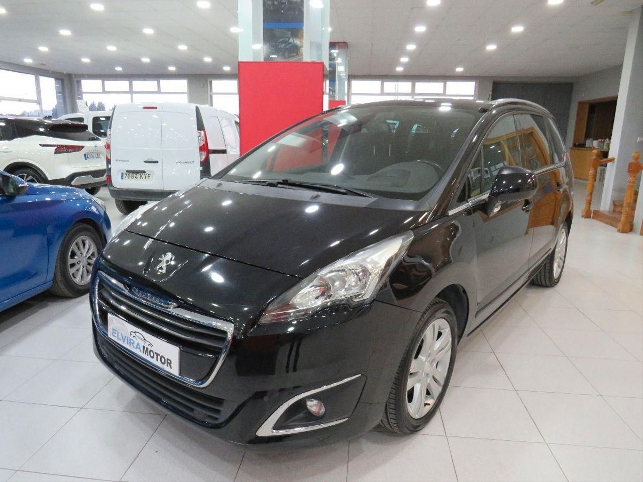 Peugeot 5008 Active 1.6 BlueHDi 120 EAT6  - Foto 7