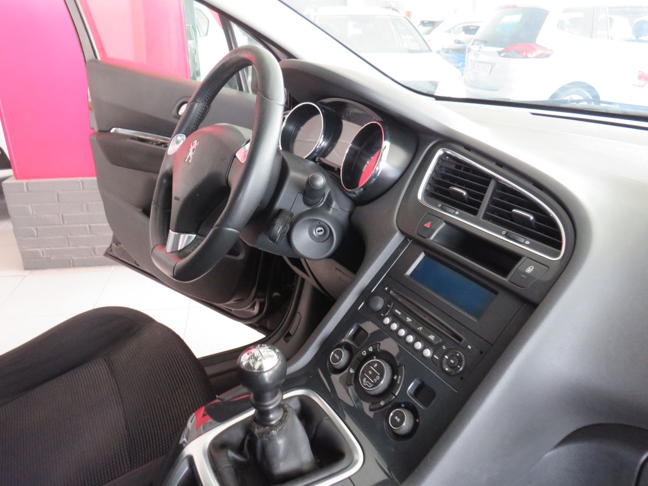 Peugeot 5008 1.6 hdi 120cv allure - Foto 24