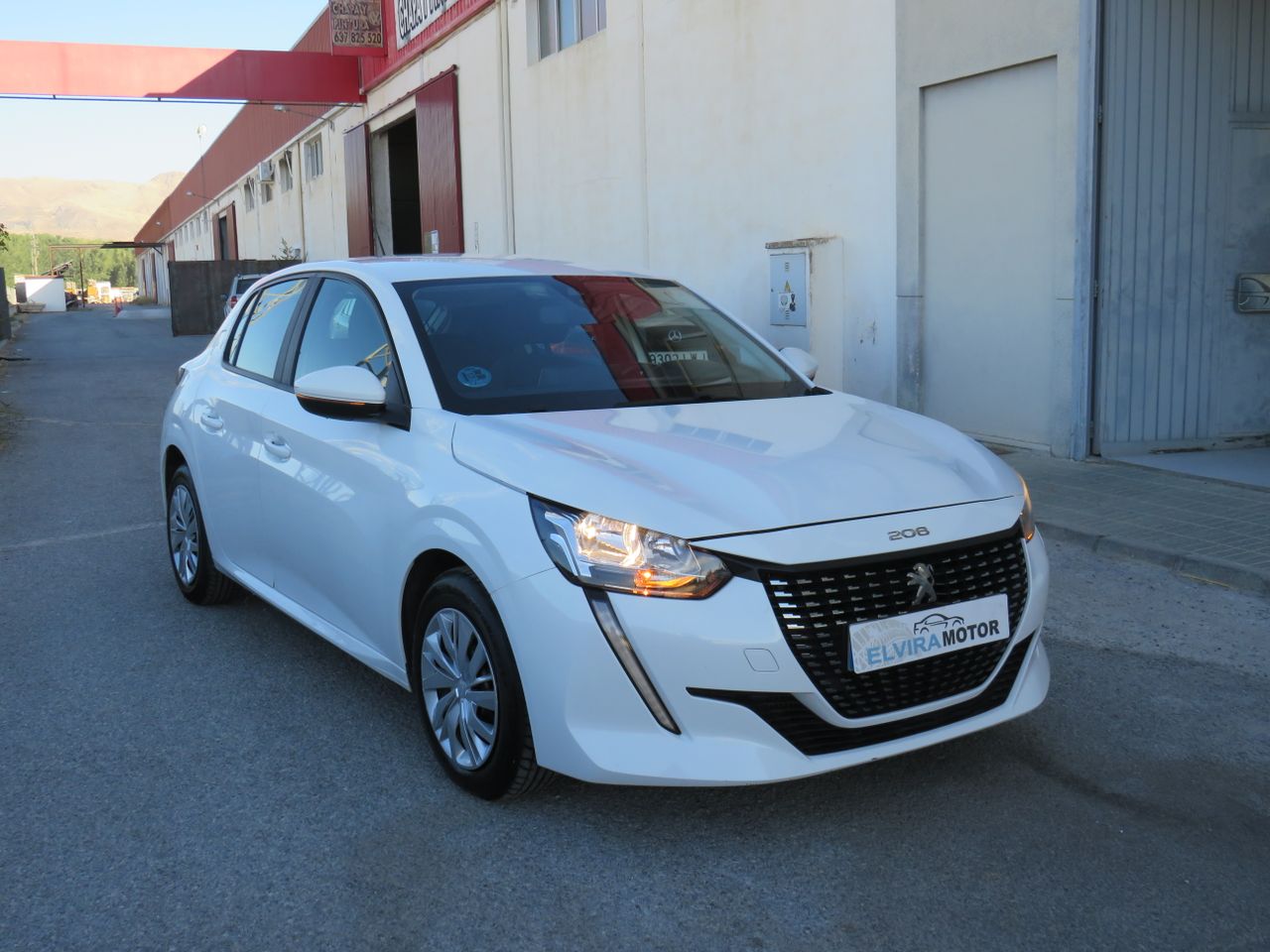 Peugeot 208 208 HDI 100 CV ACTIVE - Foto 8