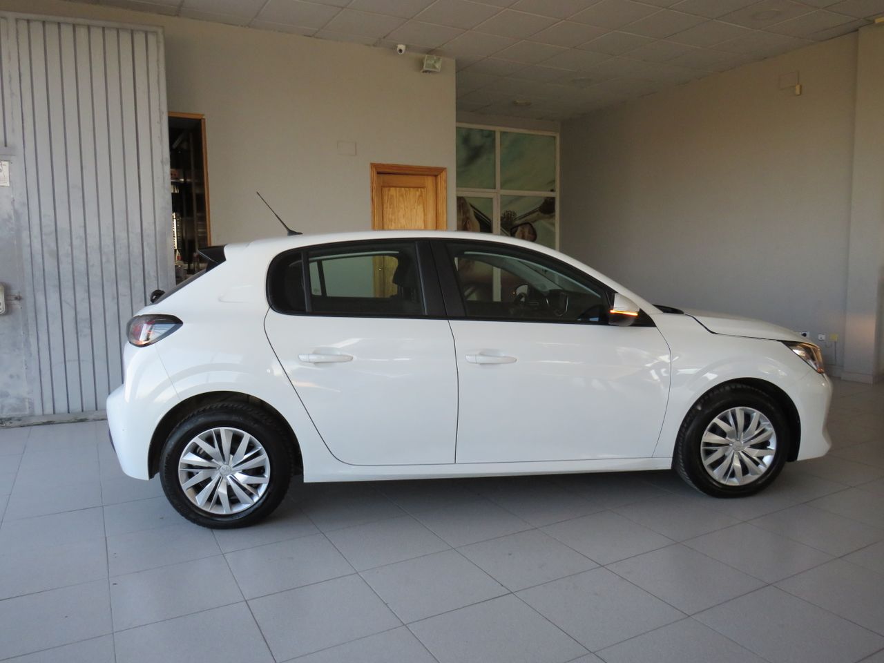 Peugeot 208 208 HDI 100 CV ACTIVE - Foto 29