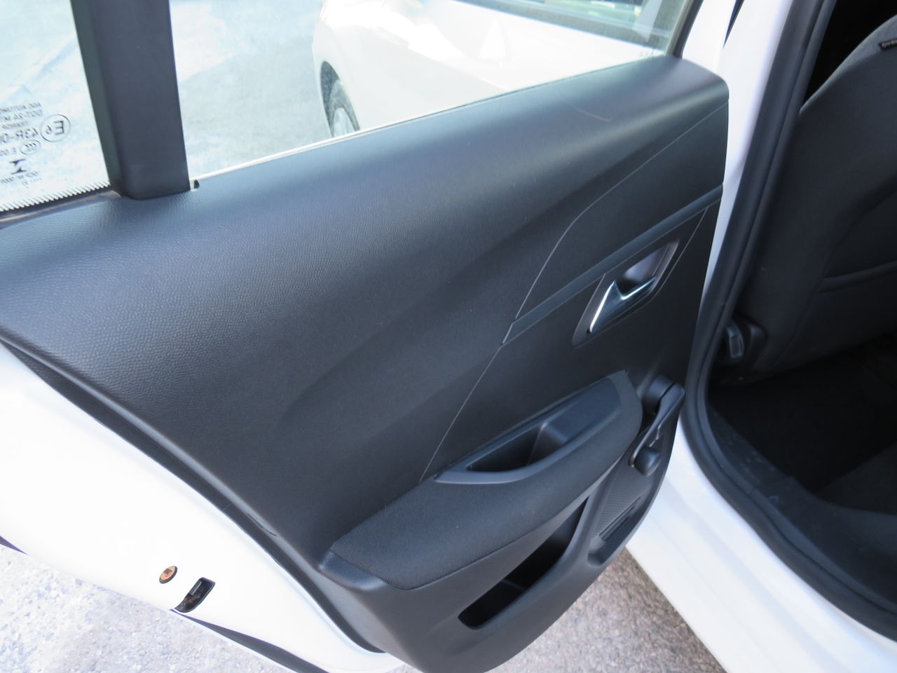 Peugeot 208 208 HDI 100 CV ACTIVE - Foto 17