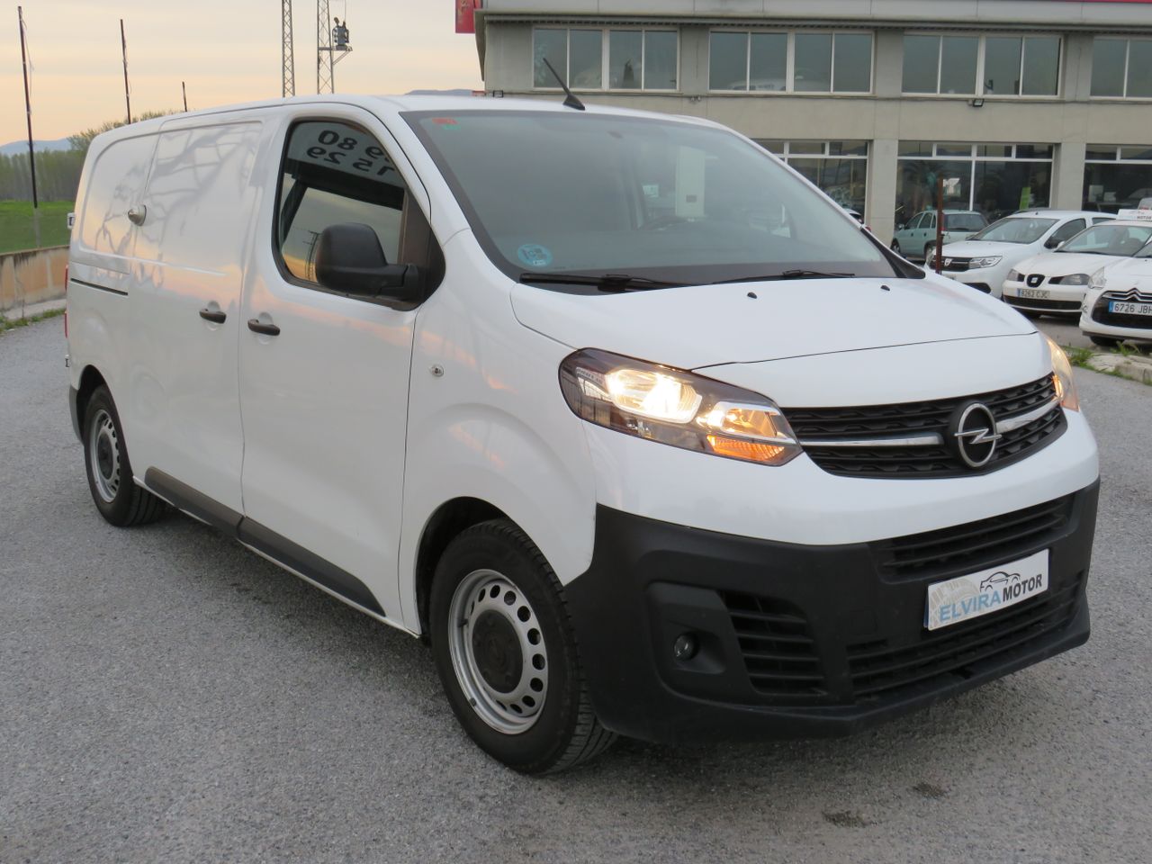 Opel Vivaro 1.5 DCI 120CV - Foto 12