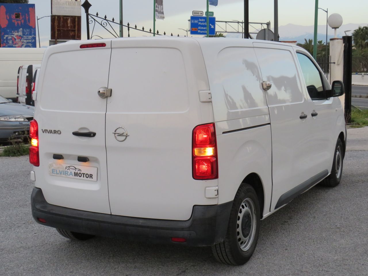 Opel Vivaro 1.5 DCI 120CV - Foto 10