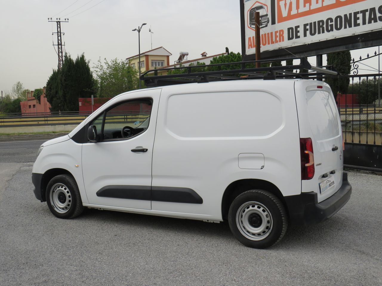 Opel Combo Cargo Combo Life Edition Plus L 1.5 TD 75 kW (100 CV) Start/Stop - Foto 20
