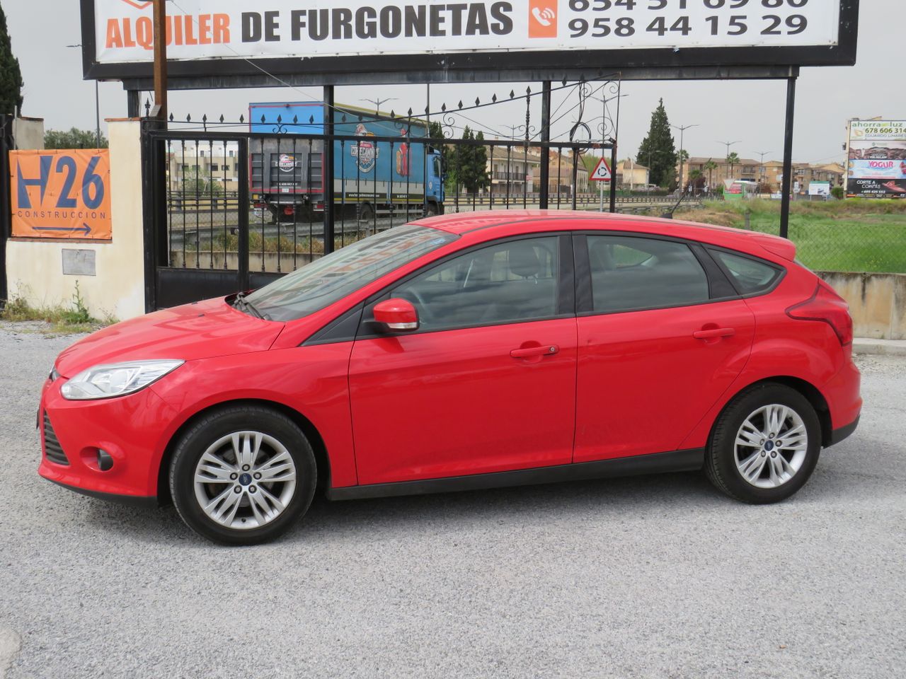Ford Focus Sedan Trend 1.6 Ti-VCT 105 CV - Foto 5