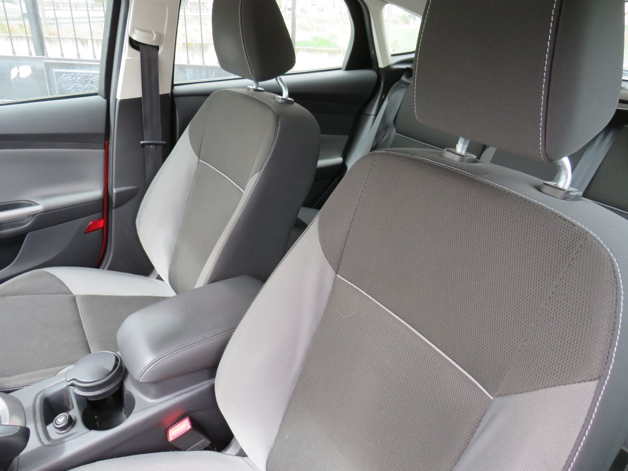 Ford Focus Sedan Trend 1.6 Ti-VCT 105 CV - Foto 17