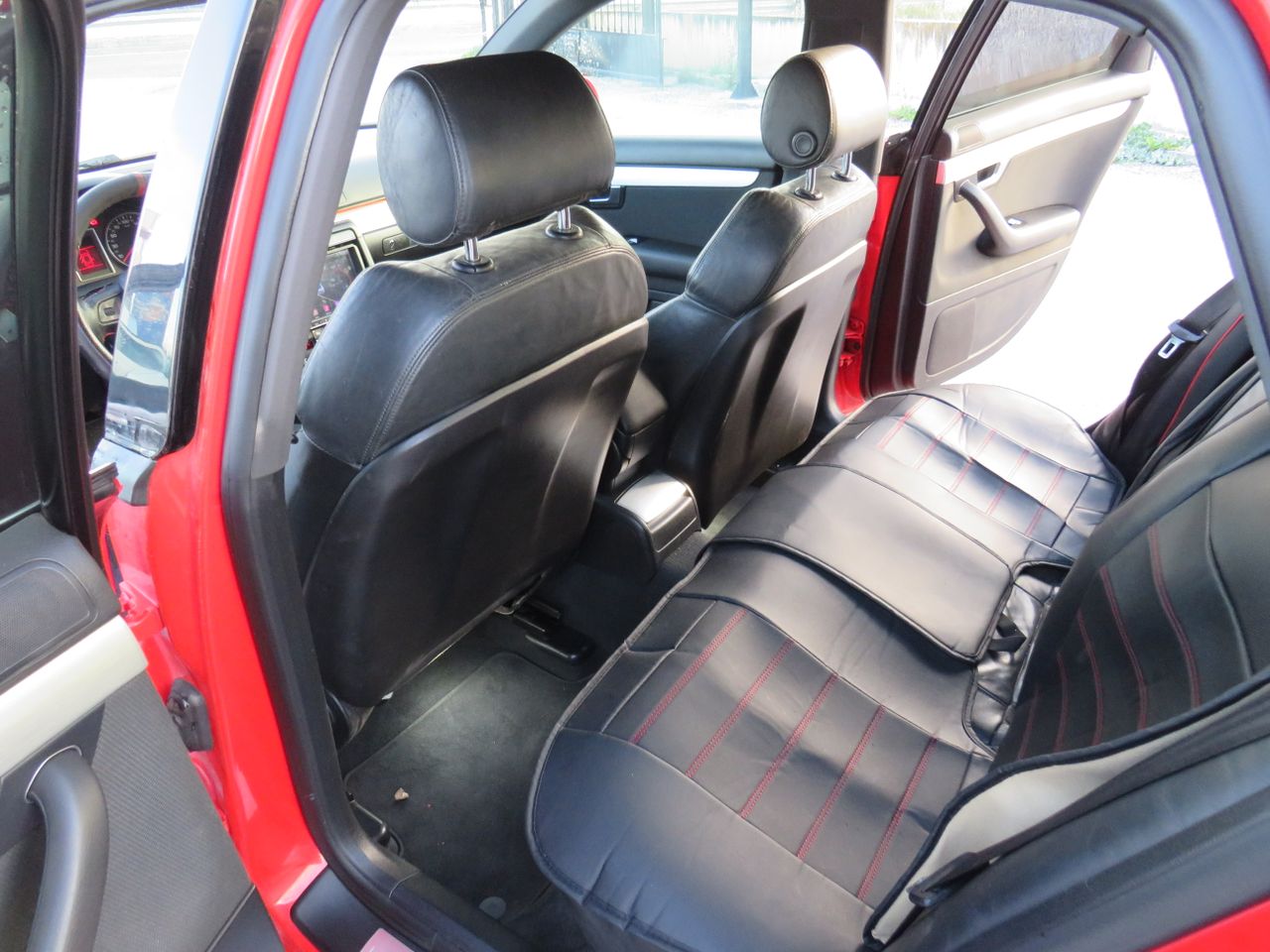 Audi A4 2.0 TDI 143CV - Foto 19