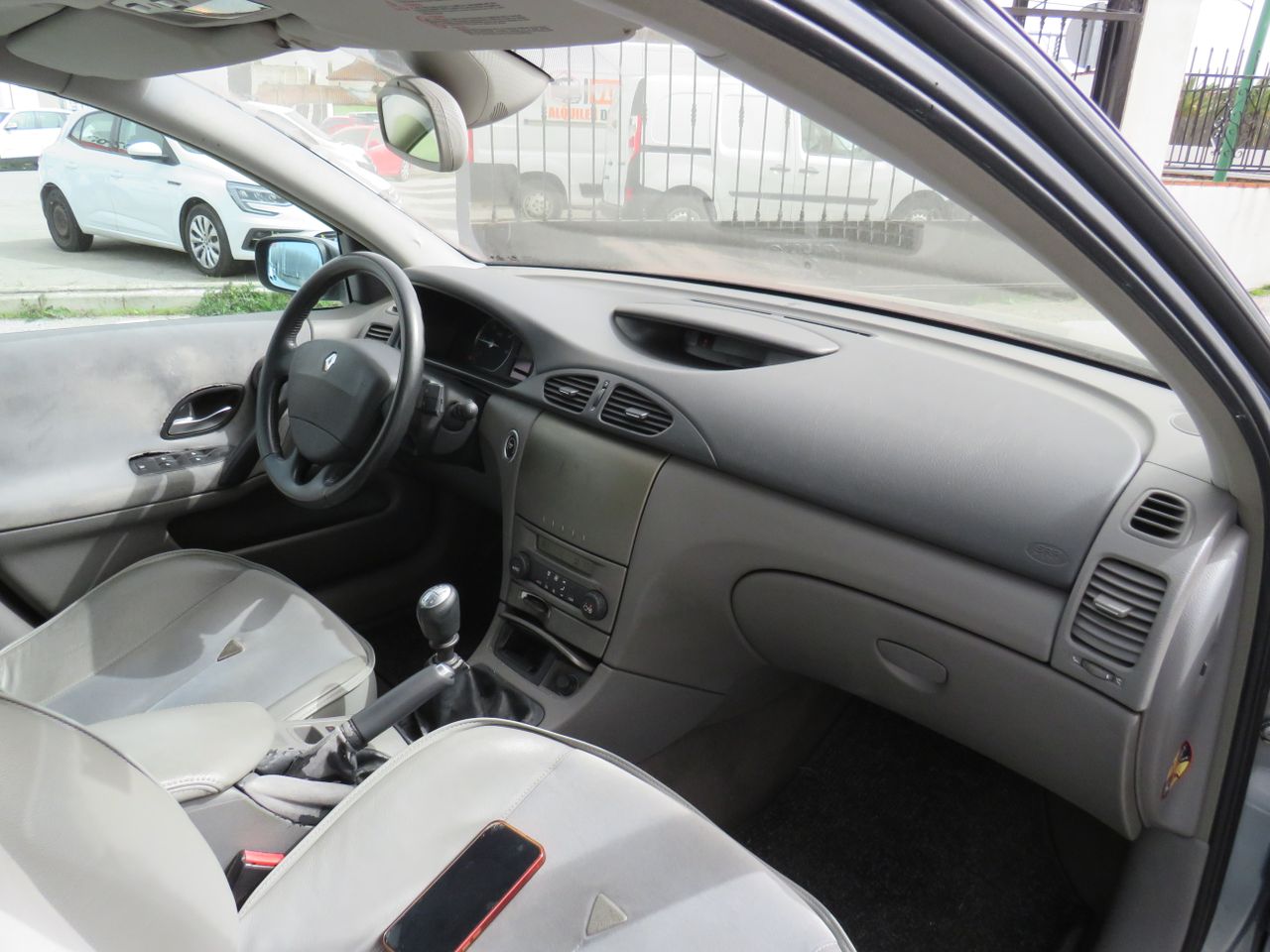 Renault Laguna GRAN TOUR 120CV - Foto 17