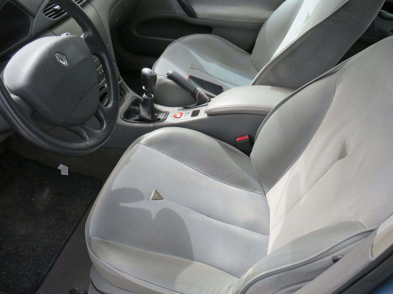 Renault Laguna GRAN TOUR 120CV - Foto 24