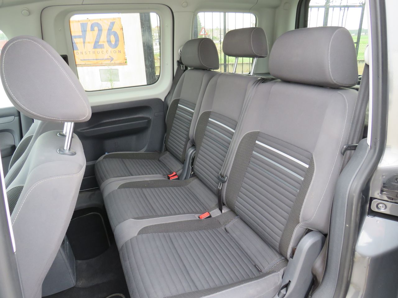 Volkswagen Caddy Beach 2.0 TDI BMT 102 CV DSG 6 vel. - Foto 13