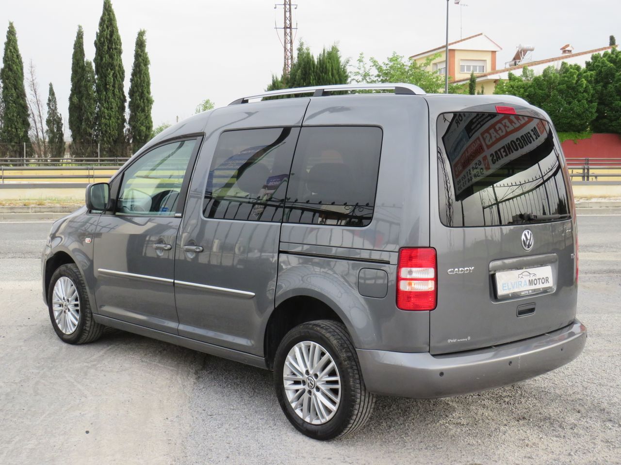 Volkswagen Caddy Beach 2.0 TDI BMT 102 CV DSG 6 vel. - Foto 11