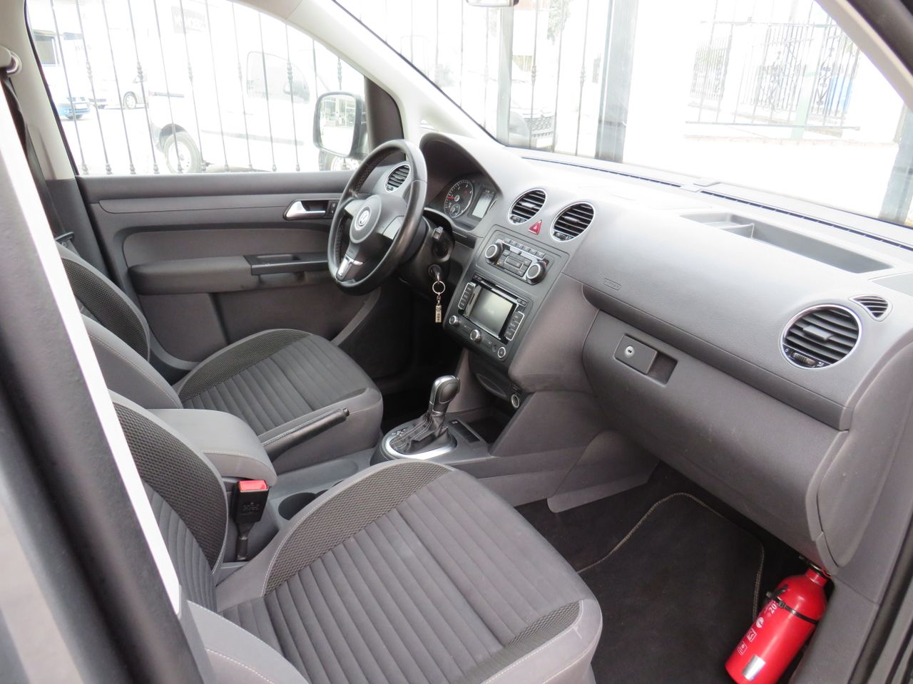 Volkswagen Caddy Beach 2.0 TDI BMT 102 CV DSG 6 vel. - Foto 21