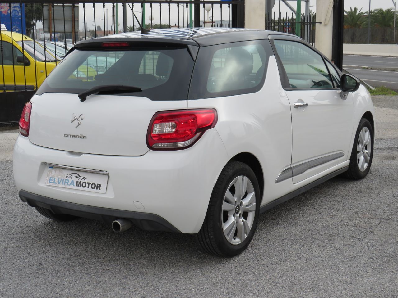 Citroën DS3 Urban Shot HDi 70 - Foto 8
